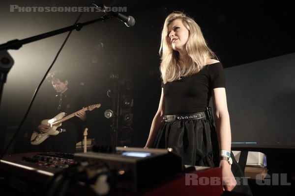 STILL CORNERS - 2022-04-05 - PARIS - La Maroquinerie - 